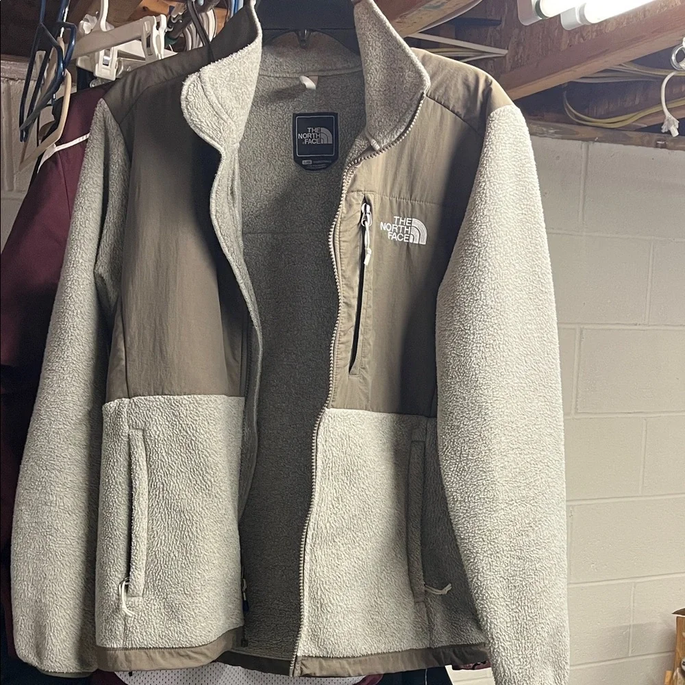 The North Face Tan and Gray Fleece Jacket - Picture 1 of 6